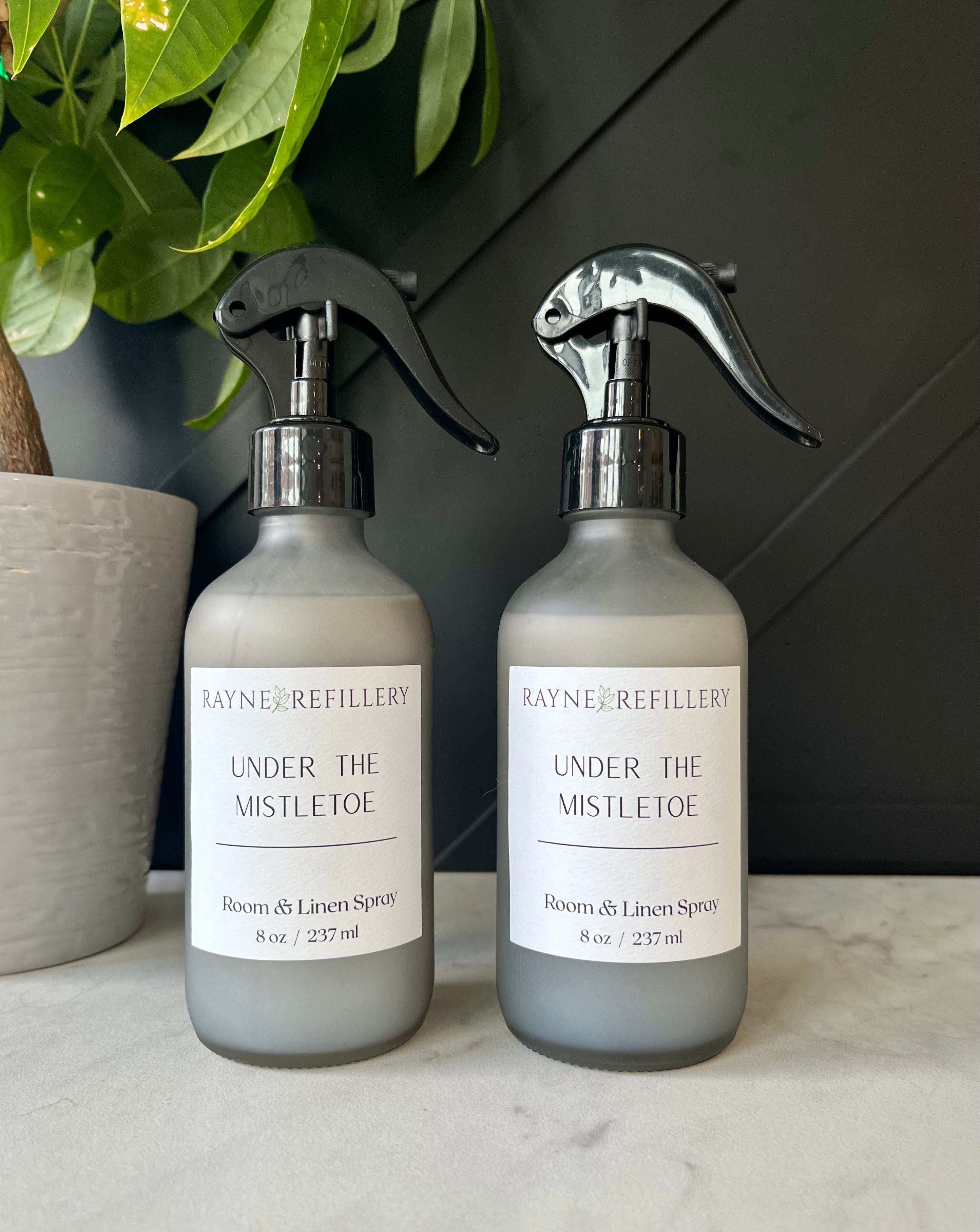 Room & Linen Spray - Under The Mistletoe