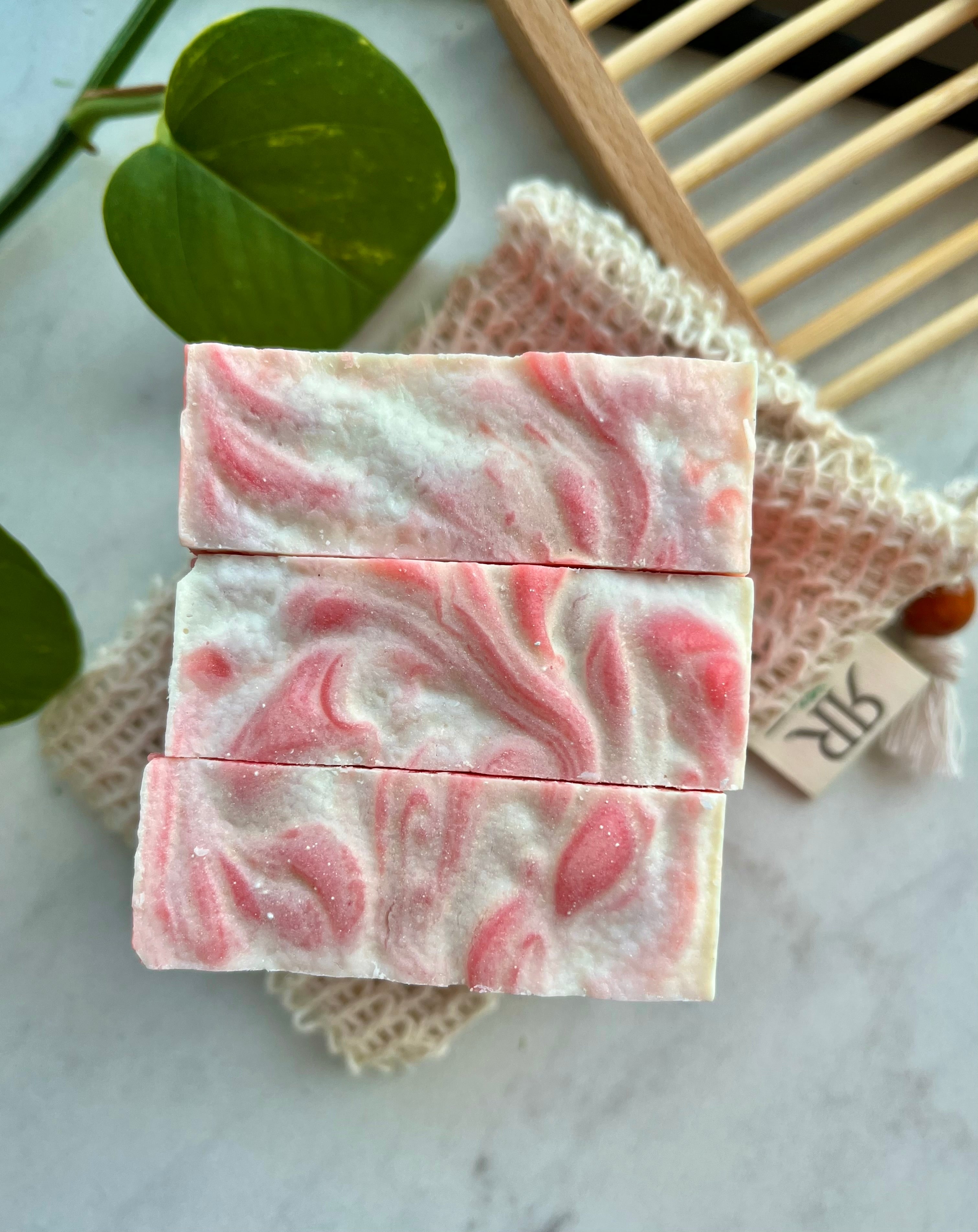 Xmas Kiss - Handmade Bar Soap